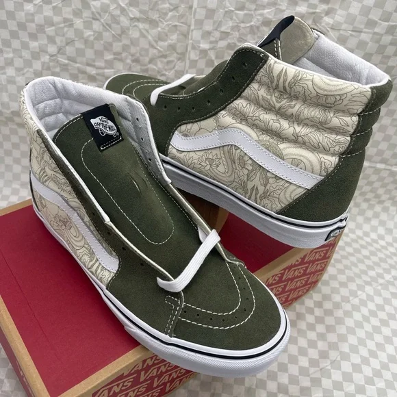 Vans Men’s Sk8-Hi
Desert Skulis Grape Leaf/ VN0A32QGRQV Sneakers - Picture 11 of 16